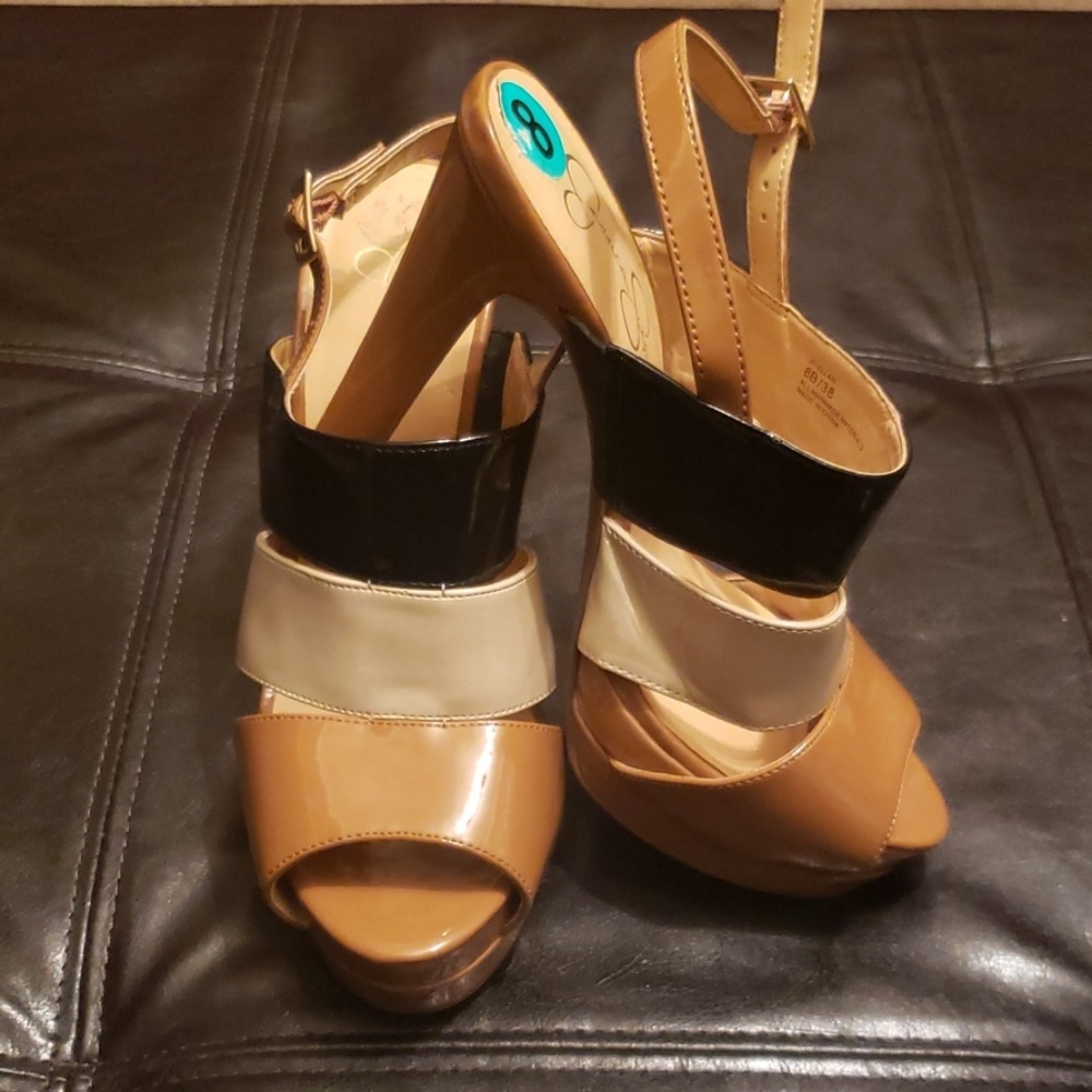 SOLD!! TWO pairs of size 8 shoes!!! - Picture 2 of 7